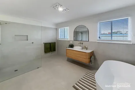 31 Jackson St, Casterton, VIC 3311