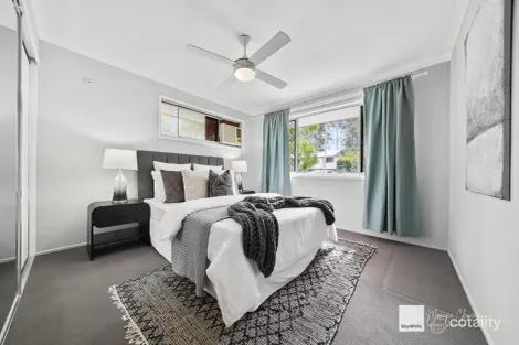 Property photo of 19 Gladewood Drive Daisy Hill QLD 4127