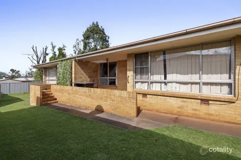 Property photo of 2/46 Hoey Street Kearneys Spring QLD 4350