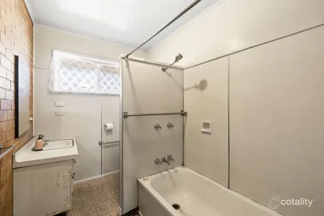 Property photo of 2/46 Hoey Street Kearneys Spring QLD 4350