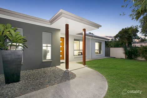 8 Eveleigh St, Wooloowin, QLD 4030