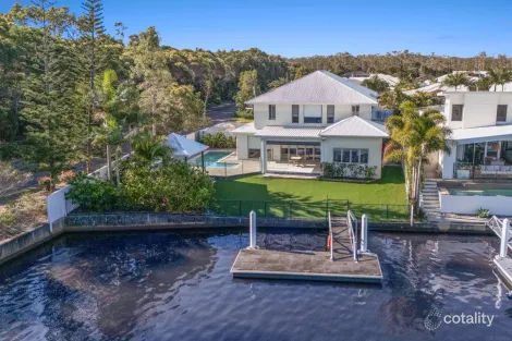 Property photo of 2 North Point Crescent Pelican Waters QLD 4551