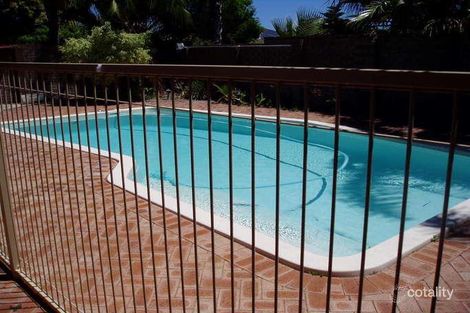 216 Mclarty Rd, Halls Head, WA 6210