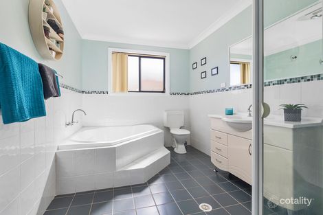 Property photo of 32 Bottlebrush Avenue Casula NSW 2170