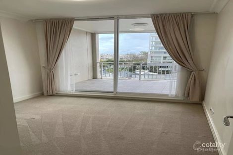 Property photo of 511/10-16 Vineyard Way Breakfast Point NSW 2137