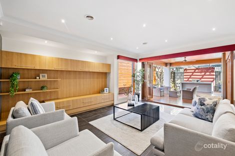 Property photo of 7 Nature Circuit Cranbourne North VIC 3977