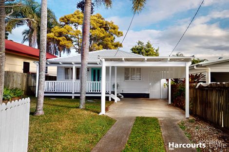23 Bell St, Woody Point, QLD 4019