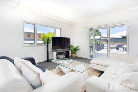 Property photo of 2/2C Lachlan Street Thirroul NSW 2515