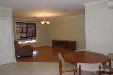 Property photo of 2/37 Roseberry Avenue Keilor Downs VIC 3038