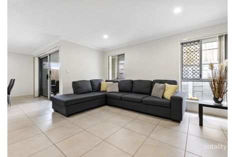 Property photo of 5 Mount Ballow Street Park Ridge QLD 4125