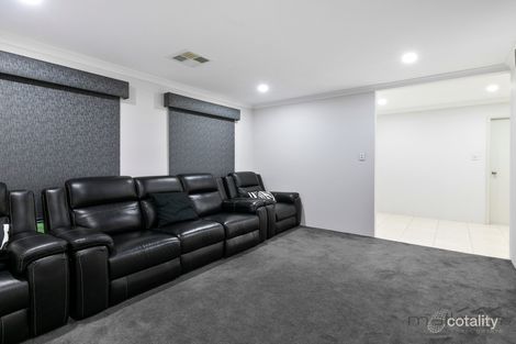 Property photo of 16 Goldfinch Bend Harrisdale WA 6112