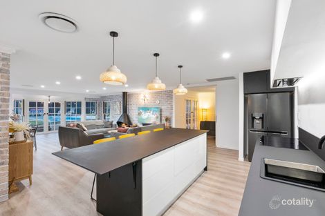 Property photo of 5 Atlas Crescent Benowa QLD 4217