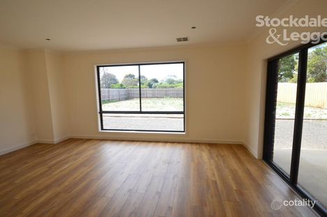 Property photo of 7 Chivers Avenue Glen Waverley VIC 3150