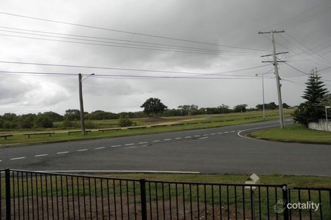 Property photo of 2 Bates Drive Birkdale QLD 4159