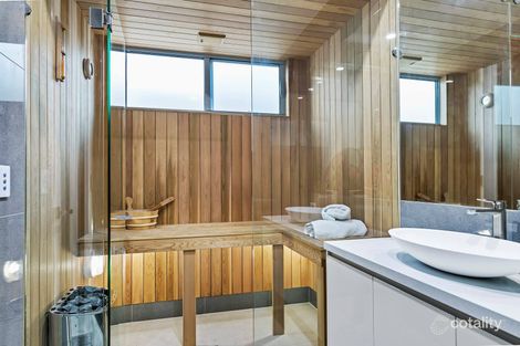 Property photo of 15 Marina View Drive Pelican Waters QLD 4551