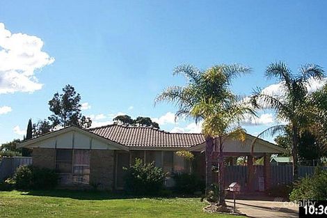 Property photo of 2 Valentino Close Greenfields WA 6210