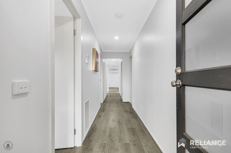 Property photo of 1 Bluestone Court Point Cook VIC 3030