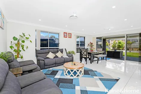 Property photo of 5 Crowley Boulevard Claymore NSW 2559