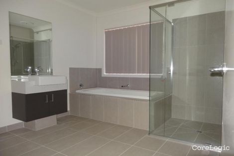 Property photo of 10 Cleeland Court Roxburgh Park VIC 3064