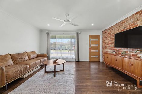 Property photo of 2/16 Winnifred Road McGraths Hill NSW 2756