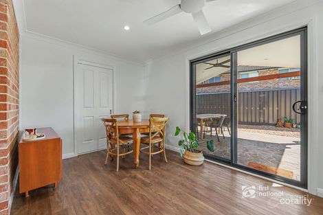 Property photo of 2/16 Winnifred Road McGraths Hill NSW 2756