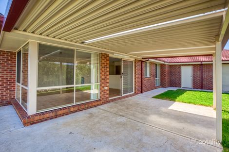 Property photo of 13 Carnoustie Avenue West Wodonga VIC 3690