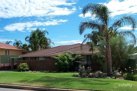 17 Naunton Cres, Eden Hill, WA 6054