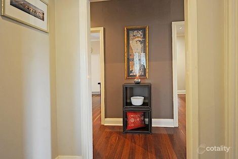 Property photo of 46 Snook Crescent Hilton WA 6163