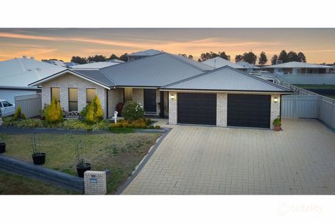 Property photo of 20 Champagne Drive Dubbo NSW 2830
