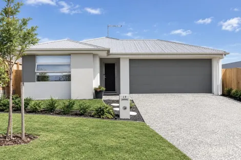 20 Finch St, Ripley, QLD 4306