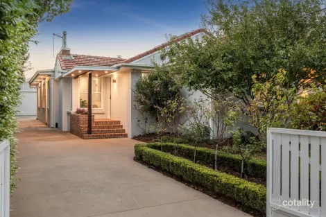 Property photo of 11B Curzon Street Mount Lofty QLD 4350