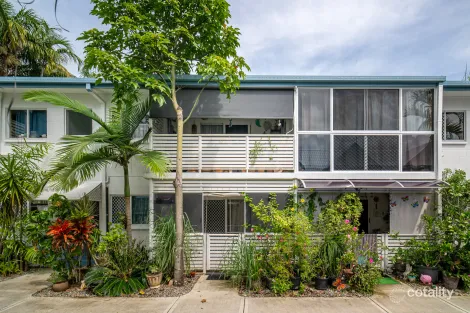 2/33 Rutherford St, Yorkeys Knob, QLD 4878