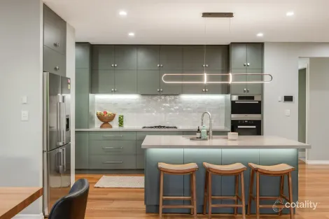 Property photo of 11B Curzon Street Mount Lofty QLD 4350