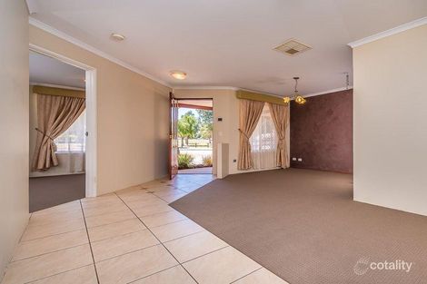 Property photo of 2 Faranda Close Hocking WA 6065