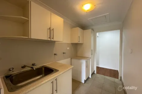 Property photo of 1 Barnfield Place Dean Park NSW 2761