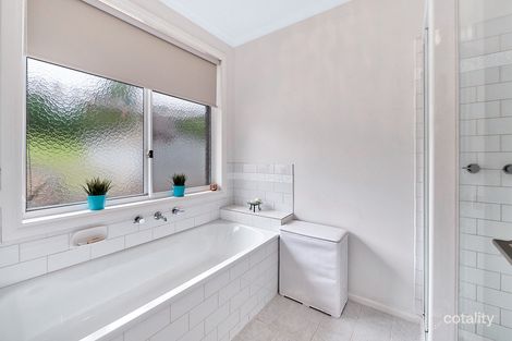 Property photo of 7-8 Tamara Close Berwick VIC 3806