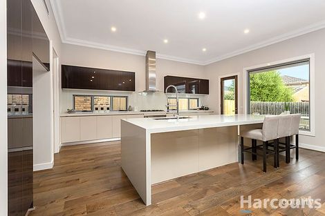 Property photo of 2 Southdown Avenue Glen Waverley VIC 3150