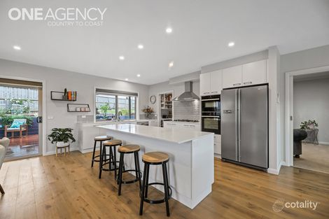 Property photo of 16 Emberwood Road Warragul VIC 3820