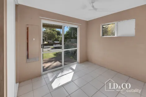 Property photo of 6 Cahill Crescent Rural View QLD 4740