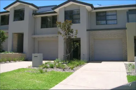 Property photo of 3/8 Seashell Avenue Coomera QLD 4209