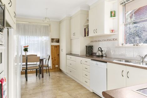 Property photo of 4 Lowndes Street Kennington VIC 3550