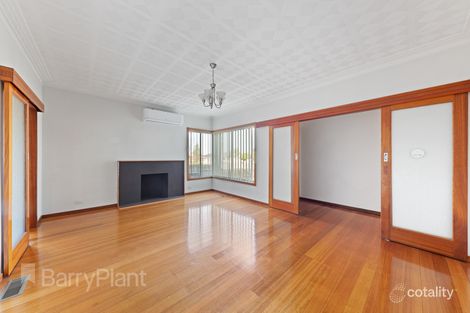 Property photo of 268 Furlong Road St Albans VIC 3021