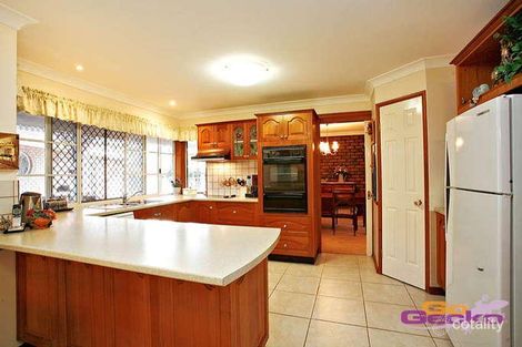 Property photo of 16 Kuhler Court Carindale QLD 4152