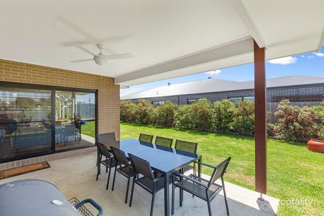 Property photo of 29 Diamond Drive Koo Wee Rup VIC 3981