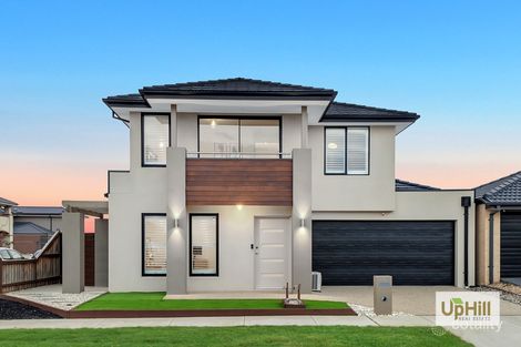 32 Guernsey St, Clyde North, VIC 3978