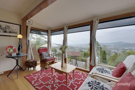 Property photo of 28 Darling Parade Mount Stuart TAS 7000