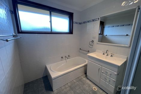 Property photo of 5 Smyth Place Figtree NSW 2525