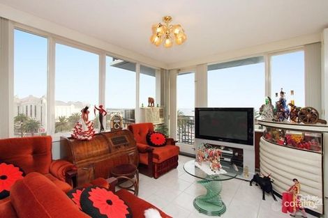 Property photo of 4B/21 Esplanade St Kilda VIC 3182