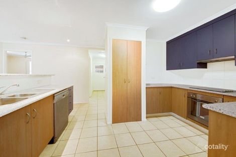 Property photo of 1 Birch Court Kin Kora QLD 4680