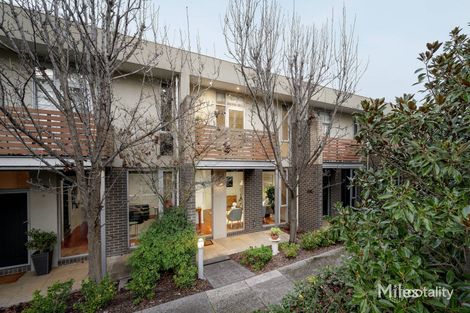 Property photo of 8/40 Springthorpe Boulevard Macleod VIC 3085